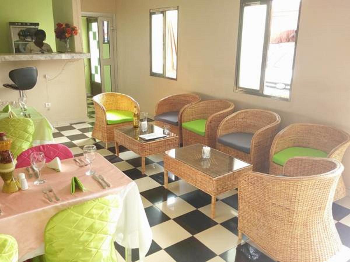 Liza Hotel ยาอุนเด ภายนอก รูปภาพ